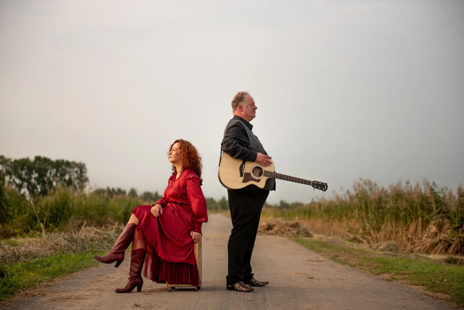 Bohèm in warm avondlicht als uitnodiging voor een intieme teamsessie